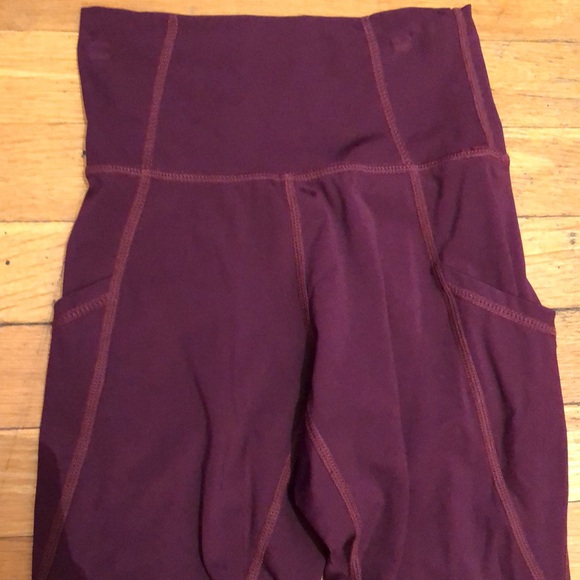P’tula The Raenell Pocket Leggings in Black Cherry, size Small - Picture 2 of 14